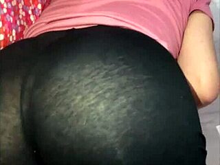 caught my neighbor in yoga leggings at gym now she's riding me wild