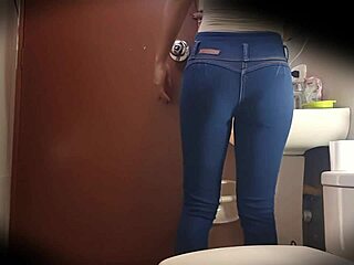 hidden cam catches sexy colombian college girl's fat ass shower