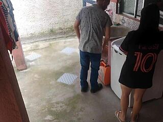 housewife pays technician with her big ass while hubby's away 😈🍑💦