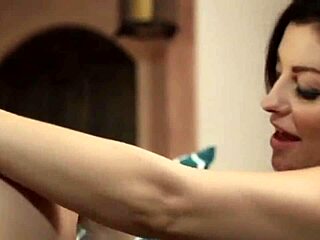 veruca james sovereign syre kiss lick pussies in maid lesbian heat