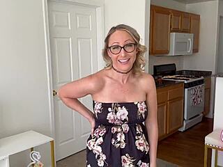 Stepmom's Big Tits Bounce in Taboo Doggystyle Creampie Roleplay