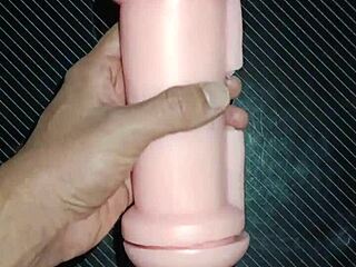 kissy delivers sloppy mamada straight to vagina then deepthroat cum feast