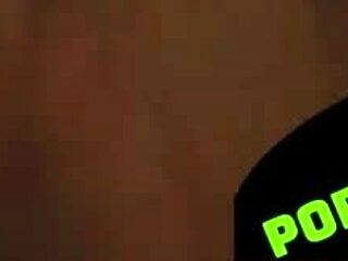 Tight Thai Girlfriend's Feet Grip Massive Cocks