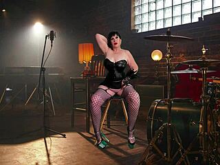 gilf carmen angel rides cock for double cum in hardcore massage