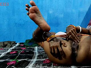 Fucking Her Cute Young Girlfriend Hard In Closeup Chudai Action