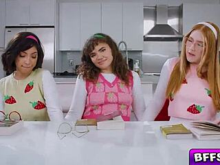 nerd ladies harper red naudi nala ozzy share huge cock?