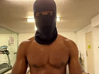 strong muscled back lifts athletic ladies hard during outdoor sex