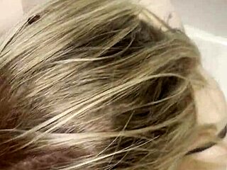 stepson wanna cum in mommy's bath after dad left?