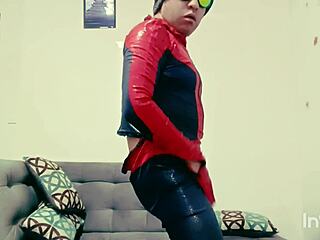 Andrew Garfield's Spiderman hot sperm donor flashing public taboo?