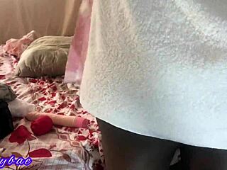 Lonely milf bares shaved pussy