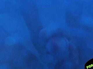 Tight Thai Girlfriend's Feet Grip Massive Cocks