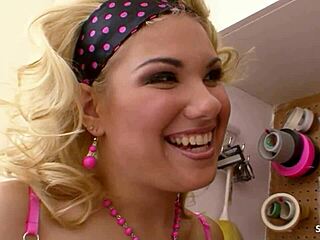 Blond BITCHES Garage DILDO FEMDOM ORGASM!