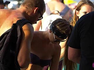 whoa these rock fest sluts flashed everything backstage daytime... so real and sexy!! 😲🔥