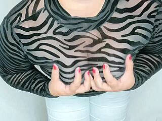 check out my sexy curvy stepmom's fat juicy pussy lips