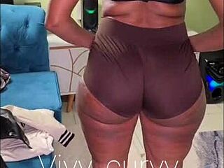 check out this big ebony booty babe twerking her oiled curves in hot homemade clips 😍🍑🔥