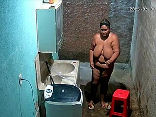 hidden cam catches brazilian stepmom shaving pussy for stepson 👀😏