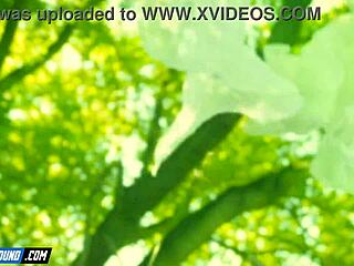 Kenna James Fingers and Fucks Ana Foxxx in Cosplay Parody