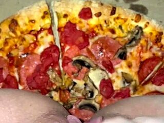 saudi arabian snowwhite teen masturbates with pizza chocolate in la kinky asmr