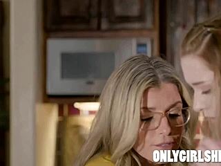 No panties no problem! Cory Chase ravages moaning Myra!