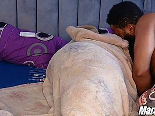 Amateur black couple's early morning sensual encounter