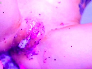 Bare Latina Toes Crush Juicy Redhead Pussy Fruit Close-Up