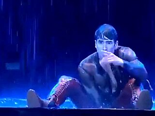 thai superstar nadech shakes that sexy body in hot dance moves 🔥💃😍