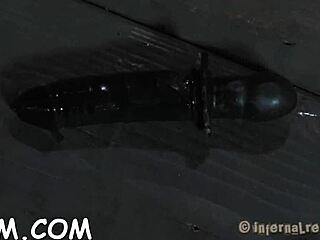 I'm going crazy rubbing my pussy like a fetish brunette minx!