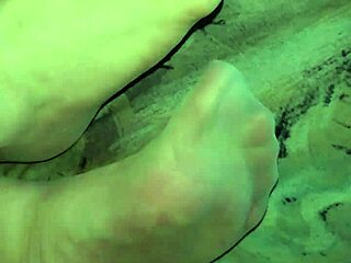 Chubby German feet in sheer pantyhose nylons tease my fetish toes 😘👣✨