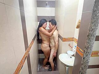 Christmas Wet Pussy Lick and Big Ass Bath Fuck!