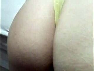 man my stepdaughter always teases me like crazy when mommy's gone lol what a brat