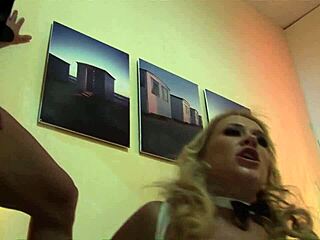 i'm shakin milf carly parker's big boobs bounce in dp threesome with two monster cocks