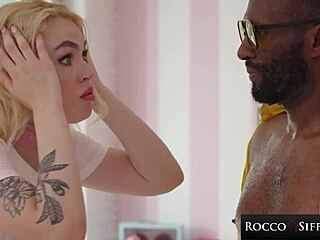 rocco siffredi's blondie greta foss bounces juicy ass on huge cock