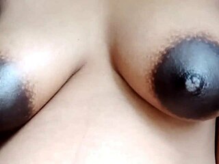 INDIAN TEEN 18+ SHOWS AMAZING MILK BOOBS