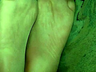 Chubby German feet in sheer pantyhose nylons tease my fetish toes 😘👣✨