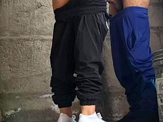 hermanastra sneaks from uni for secret outdoor pussy pounding