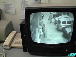 mami gets her mature ass fucked raw in job interview!