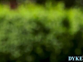 i crave her tongue on my milf pussy fingering me glasses teen