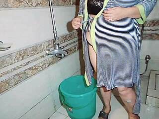 CAUGHT! Muslim BBW Indian Wife Naked Bath Big Ass Boobs Pussy Shower POV!