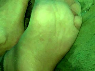 Chubby German feet in sheer pantyhose nylons tease my fetish toes 😘👣✨