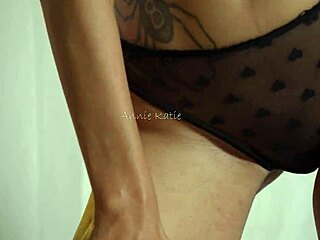 feel my skinny colombian ass dance free on this bed...