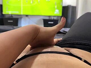 colombian fan fingers juicy pussy lips during match outdoors