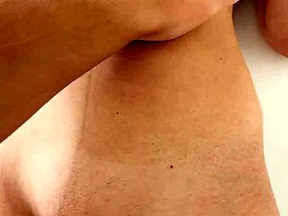gigi's big nipples and juicy pussy will melt you 😍💦