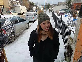 brasileira fodida por dinheiro no natal! cherry adams big ass teen heats up!