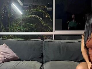 wanna see this foreigner fuck two wet latinas silly?