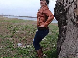 Beautiful Latina Milf in Tight Jeans Teases Kinky with Huge Orgasm Bathtub Smoke Games