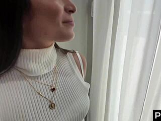 realtor fucks amber summer's pussy to close deal