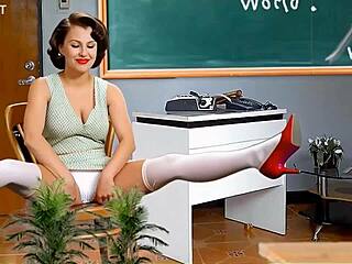 Teacher everlain teases student torcelini in tight pussy casting