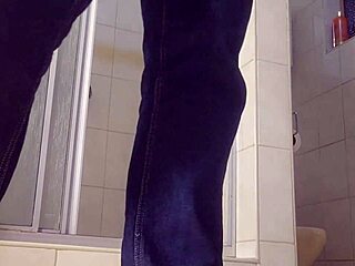 Hot 18YO Fingers Tight PUSSY SUCKS STEPDADDY'S COCK Cum Swallow