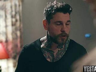 Petite blonde teen stepdaughter blows monster cock evil bf before parents