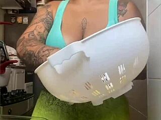 WEARING Tight Shorts RIPPING Pussy Wide Open Now!